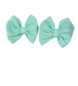 Turquoise bow